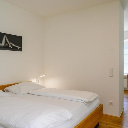 Appartement-Hotel Gh Zum Goldenen Schiff Enns Exterior photo
