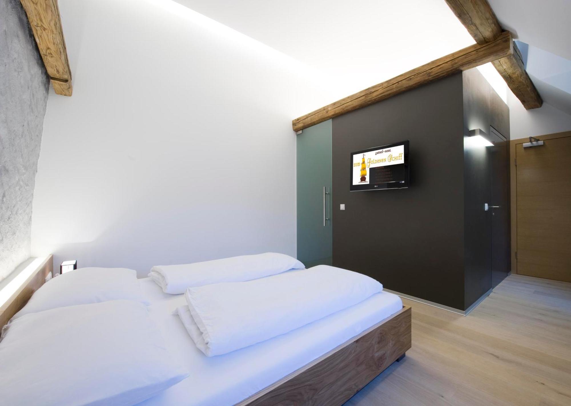 Appartement-Hotel Gh Zum Goldenen Schiff Enns Exterior photo