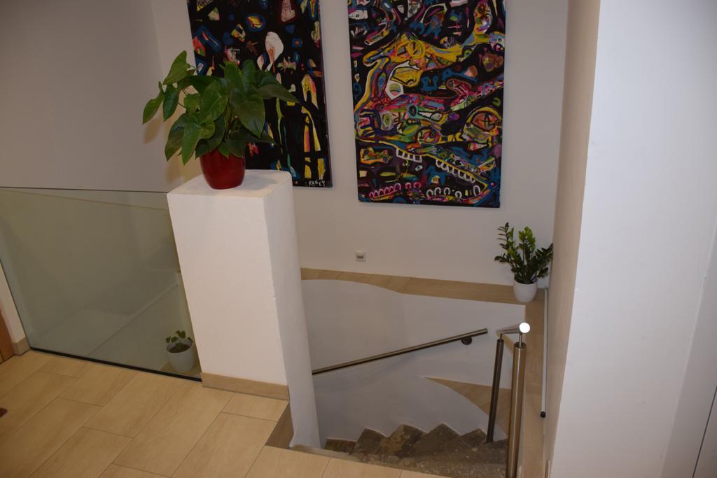 Appartement-Hotel Gh Zum Goldenen Schiff Enns Exterior photo